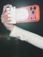 smartphone camera grip with fill light